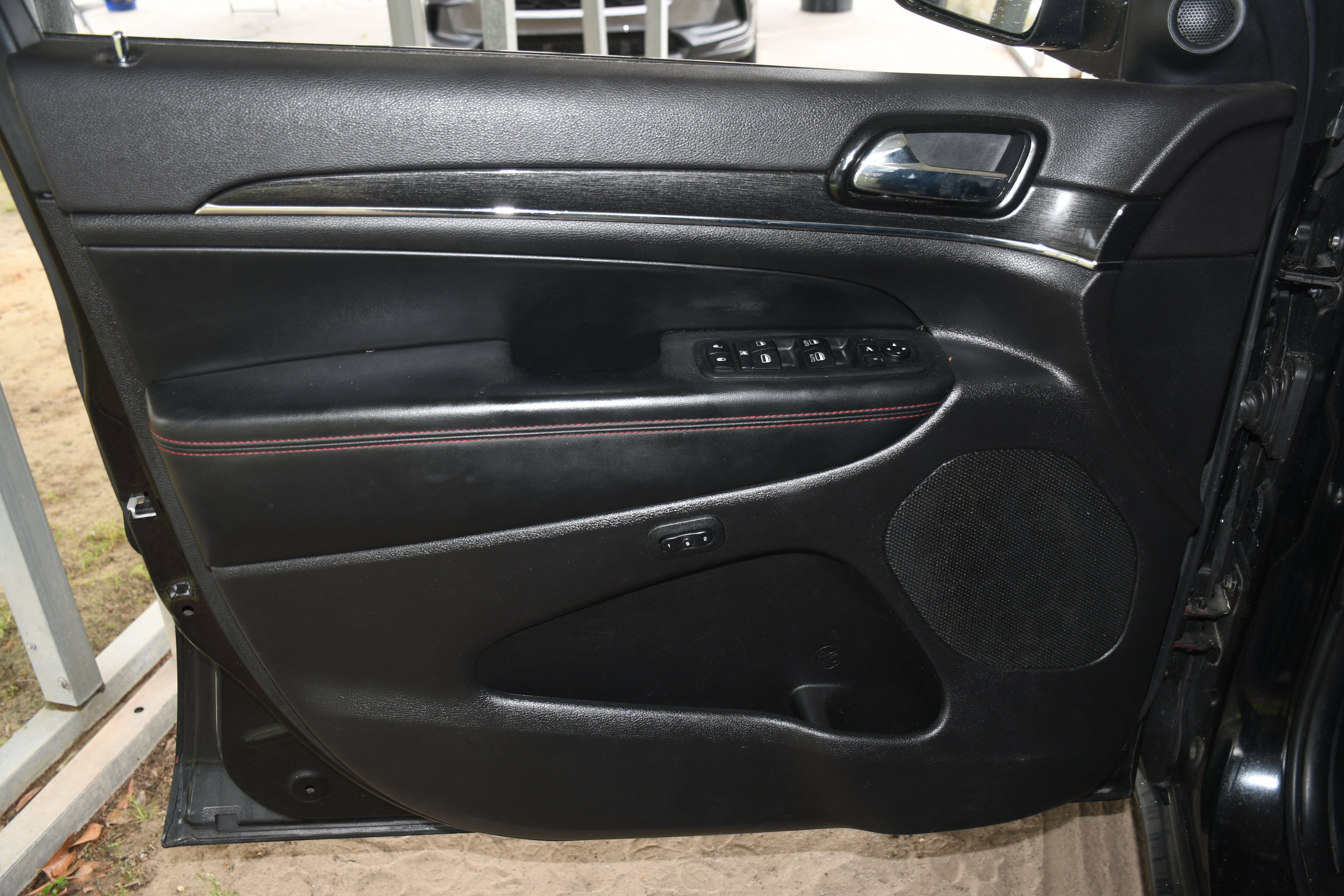 Used 2020 Jeep Grand Cherokee Trailhawk w/ Trailhawk Luxury Group image 10