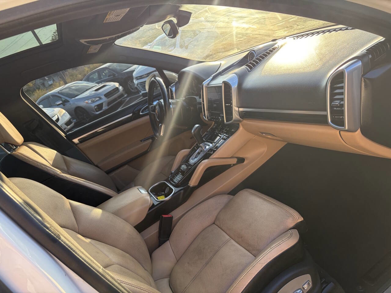 Used 2017 Porsche Cayenne S Platinum image 20