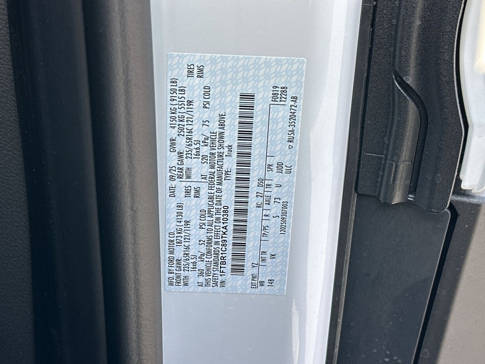 New 2026 Ford Transit 250 148 Medium Roof w/ Load Area Protection Package image 41
