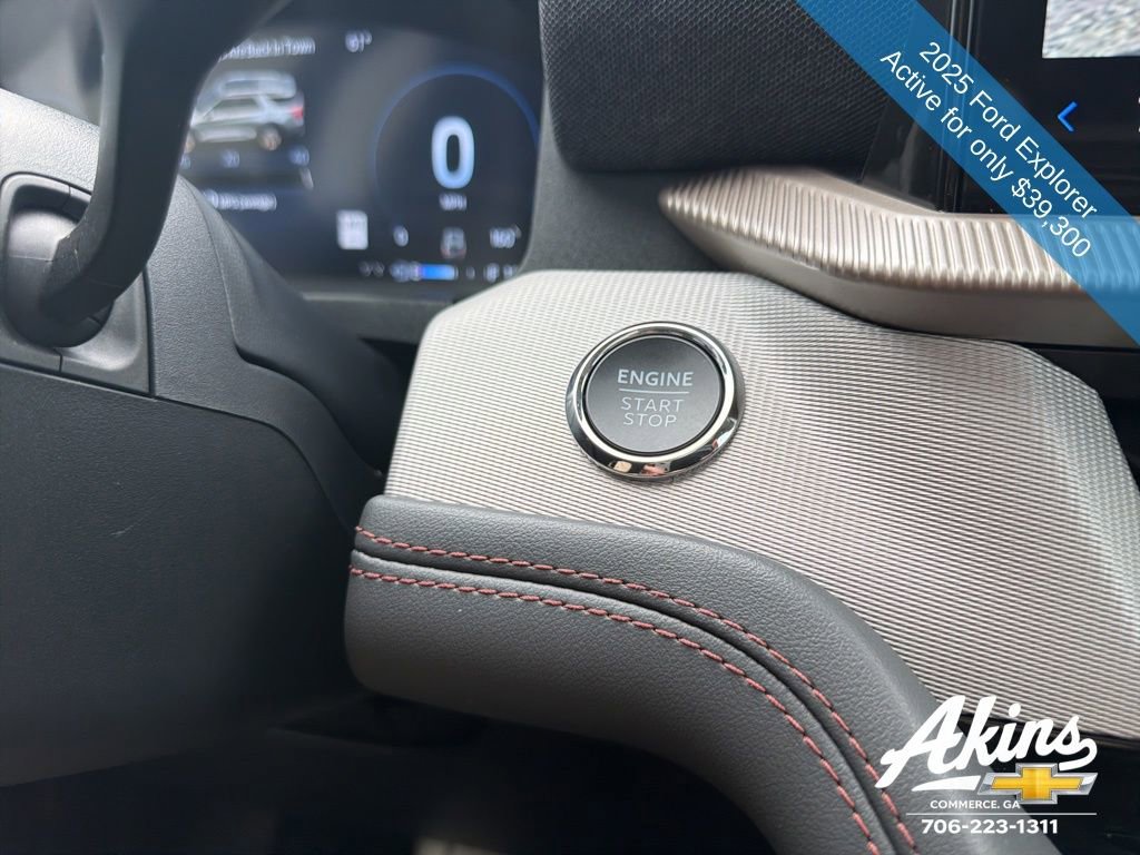 Used 2025 Ford Explorer Active w/ Active Comfort Package image 19