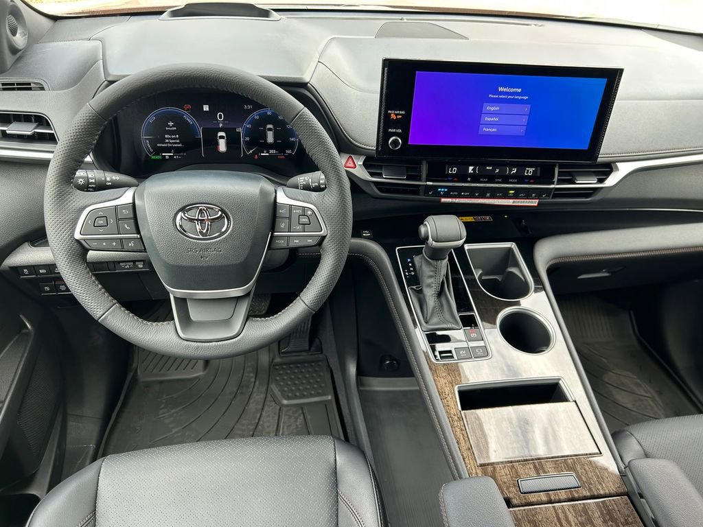 New 2026 Toyota Sienna Platinum image 19