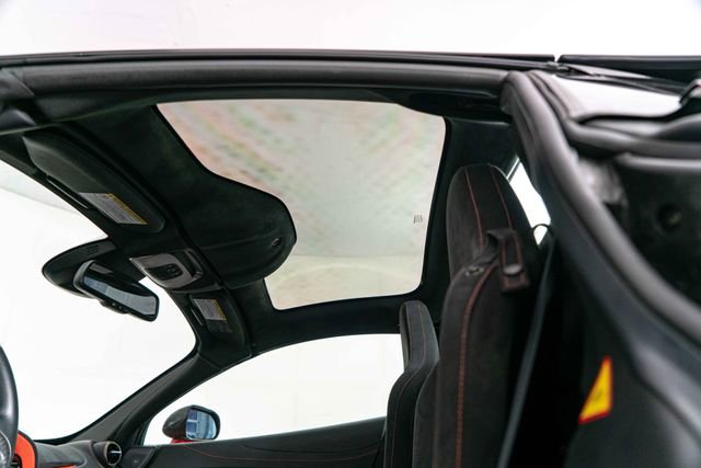 Used 2021 McLaren 720S Performance RWD image 28