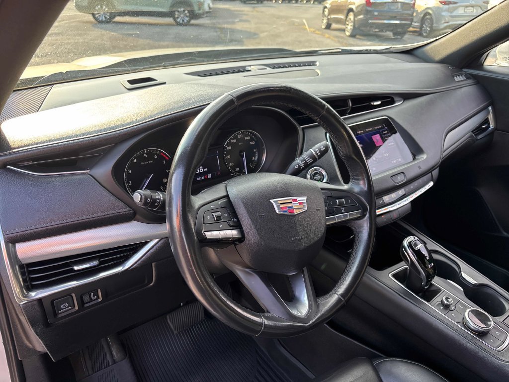 Used 2020 Cadillac XT4 Premium Luxury AWD/4WD image 32