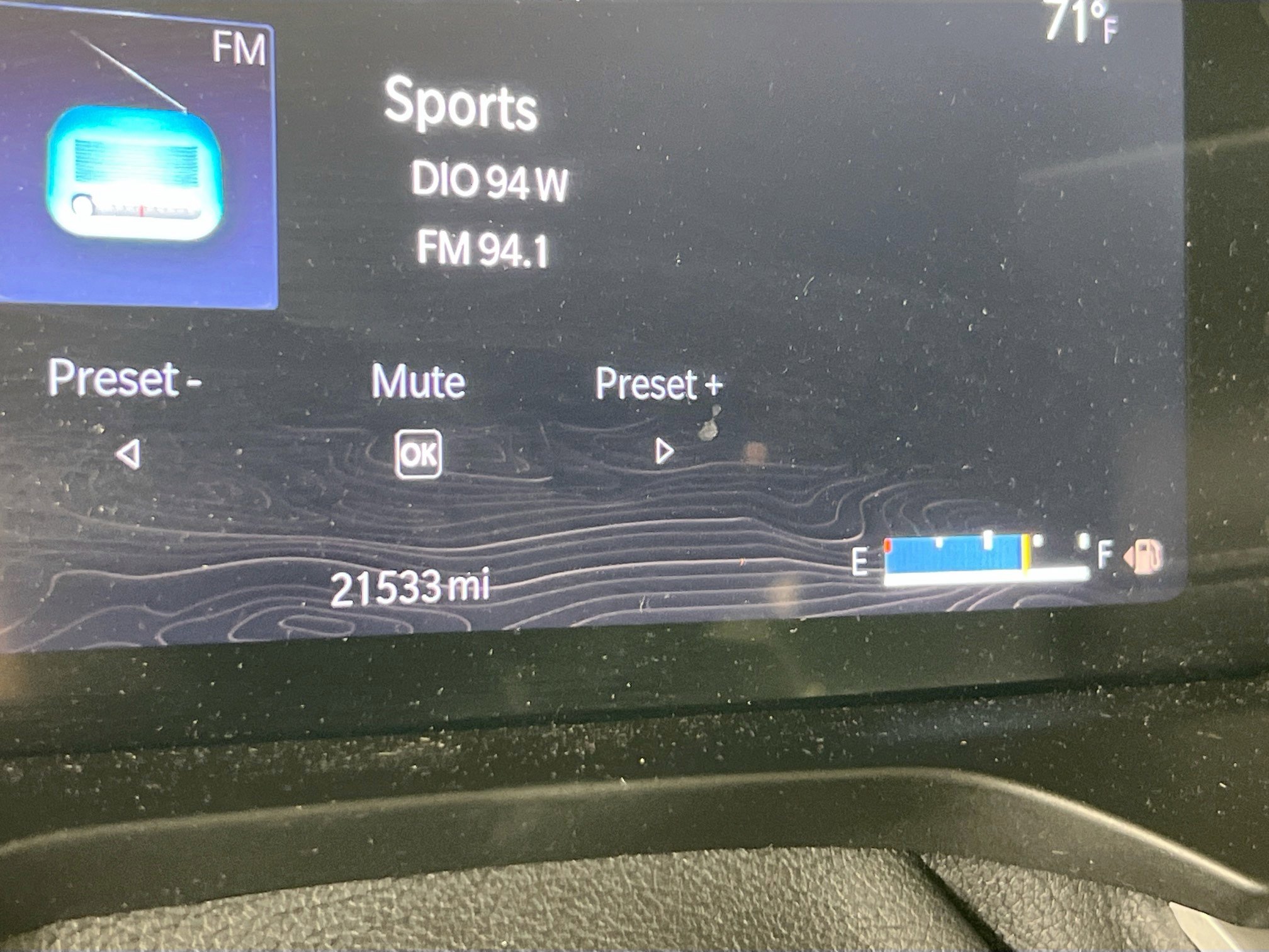 Used 2023 Jeep Grand Cherokee Laredo image 12