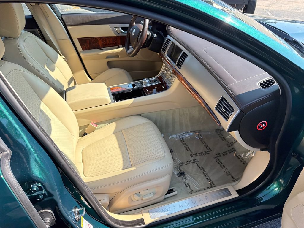 Used 2009 Jaguar XF Supercharged RWD image 48