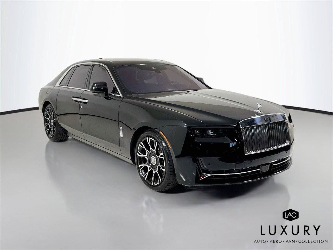 Used 2025 Rolls-Royce Ghost AWD/4WD image 5