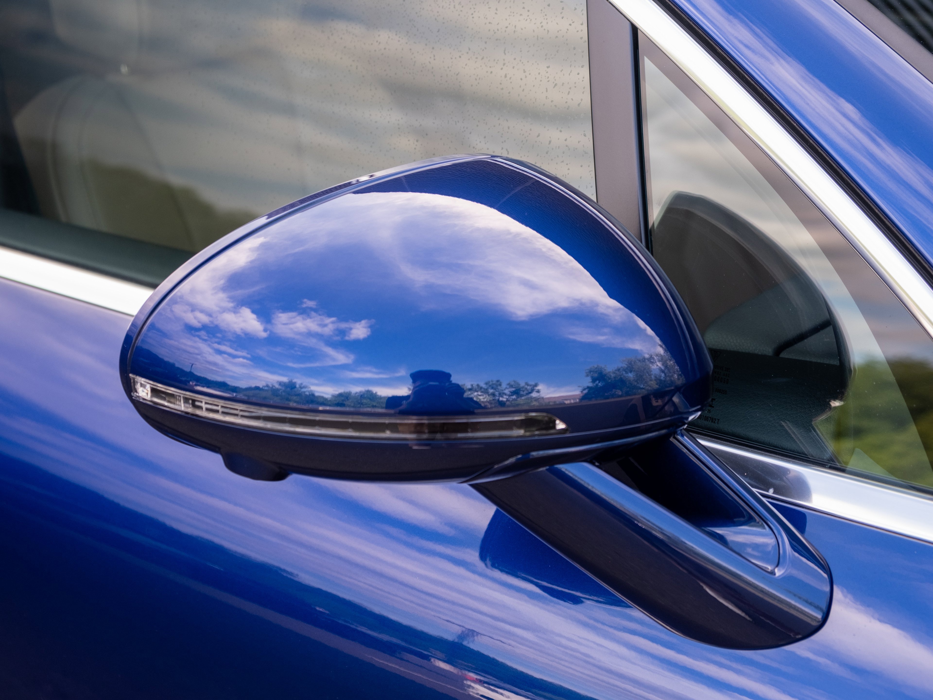 Certified 2025 Porsche Macan image 35