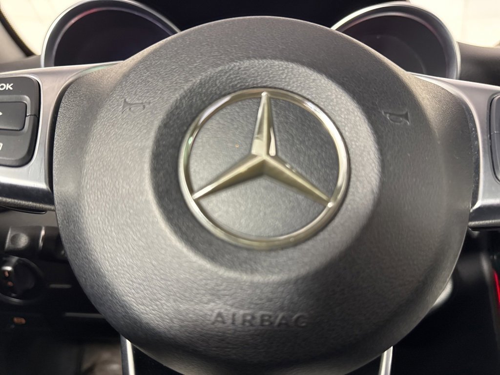 Used 2020 Mercedes-Benz SLC 300 image 35