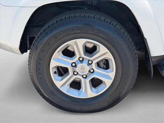Used 2024 Toyota 4Runner SR5 AWD/4WD image 22