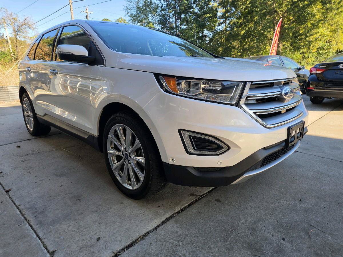 Used 2017 Ford Edge Titanium w/ Equipment Group 302A AWD/4WD image 2