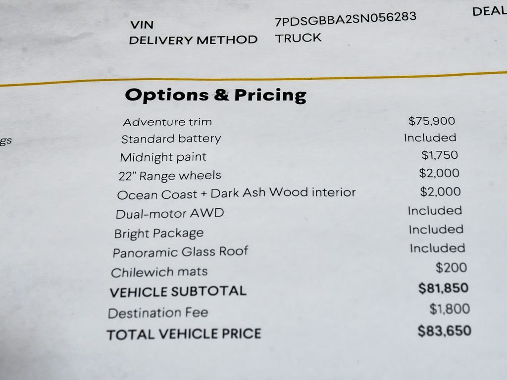 Used 2025 Rivian R1S Adventure image 71