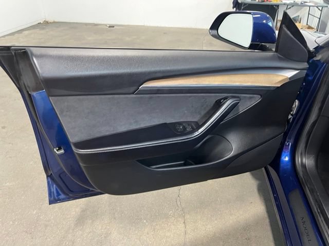 Used 2022 Tesla Model 3 Long Range AWD/4WD image 26