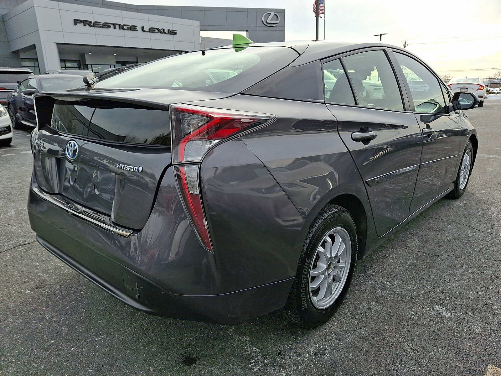 Used 2016 Toyota Prius Four image 4
