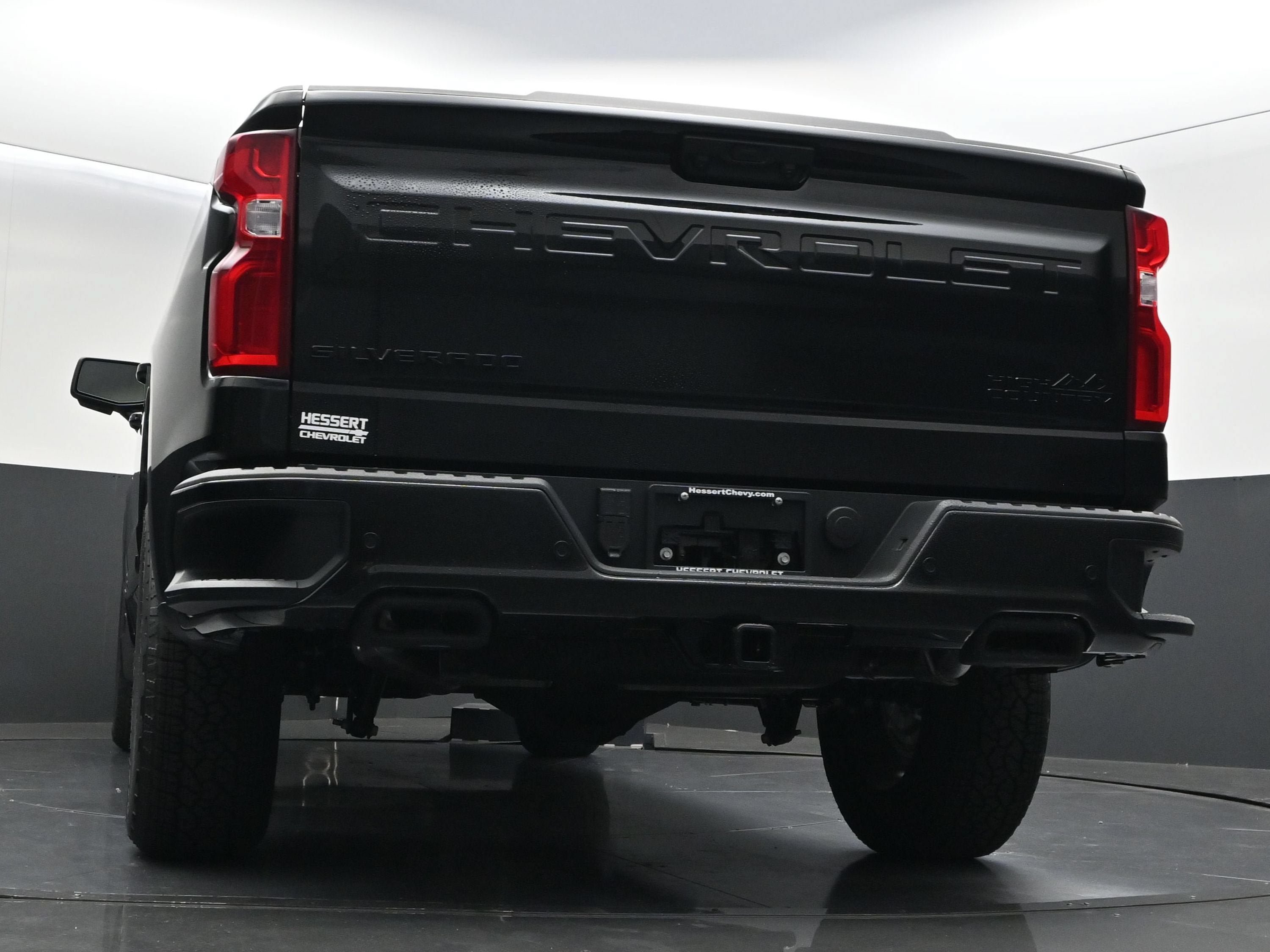 New 2026 Chevrolet Silverado 1500 High Country w/ Midnight Edition AWD/4WD image 49