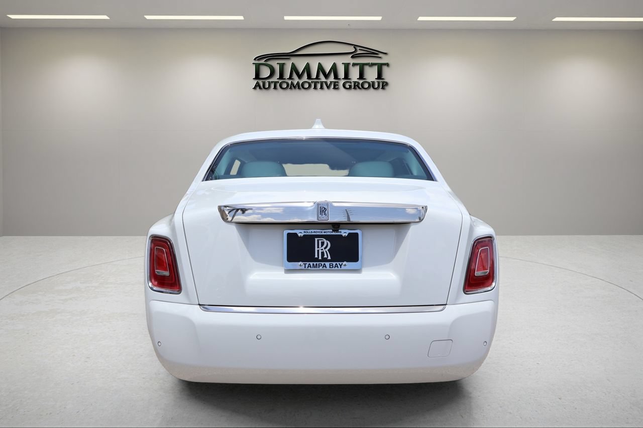 Certified 2023 Rolls-Royce Phantom Extended Wheelbase w/ Leather Finishing Pack RWD image 6