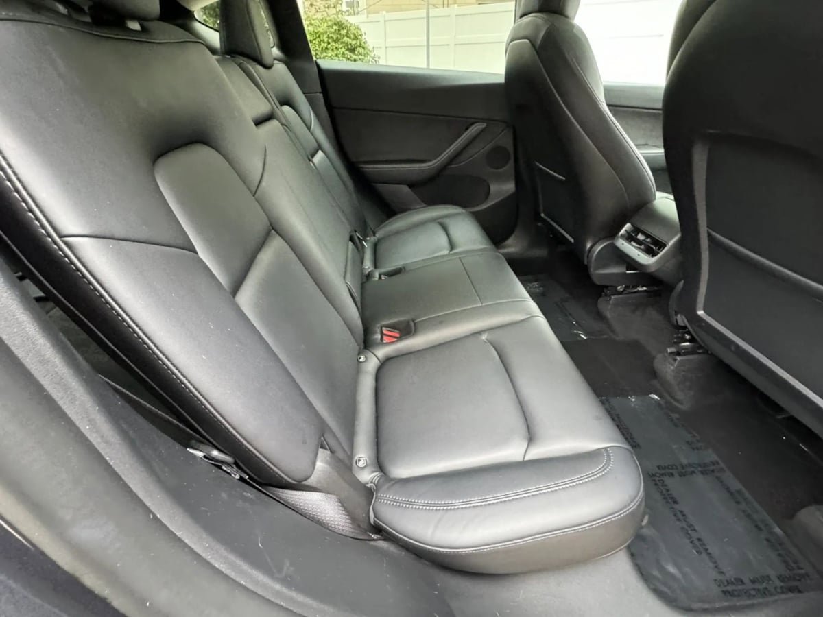 Used 2022 Tesla Model Y Performance AWD/4WD image 12