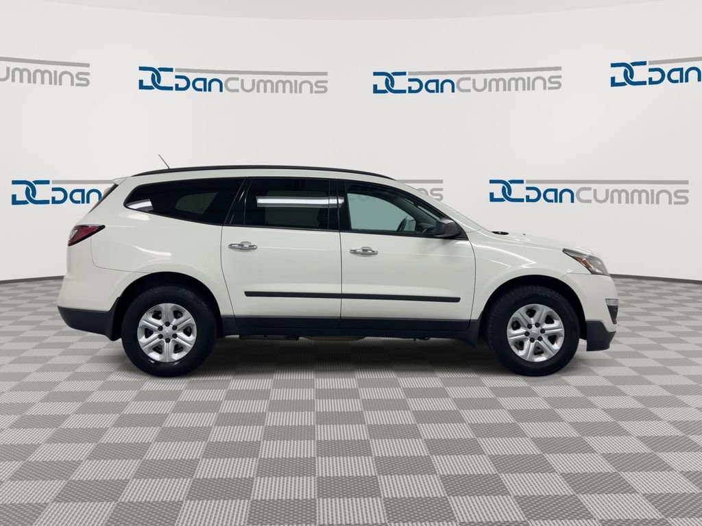 Used 2015 Chevrolet Traverse LS image 9