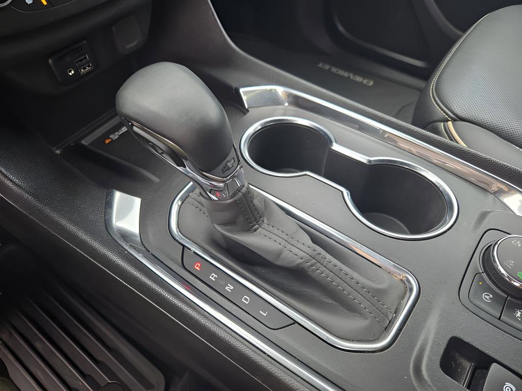 Used 2023 Chevrolet Traverse Premier image 29