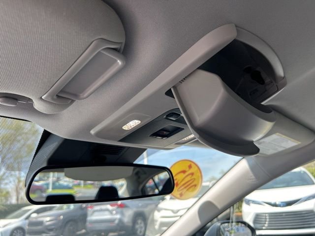 Used 2025 Toyota Camry LE image 31