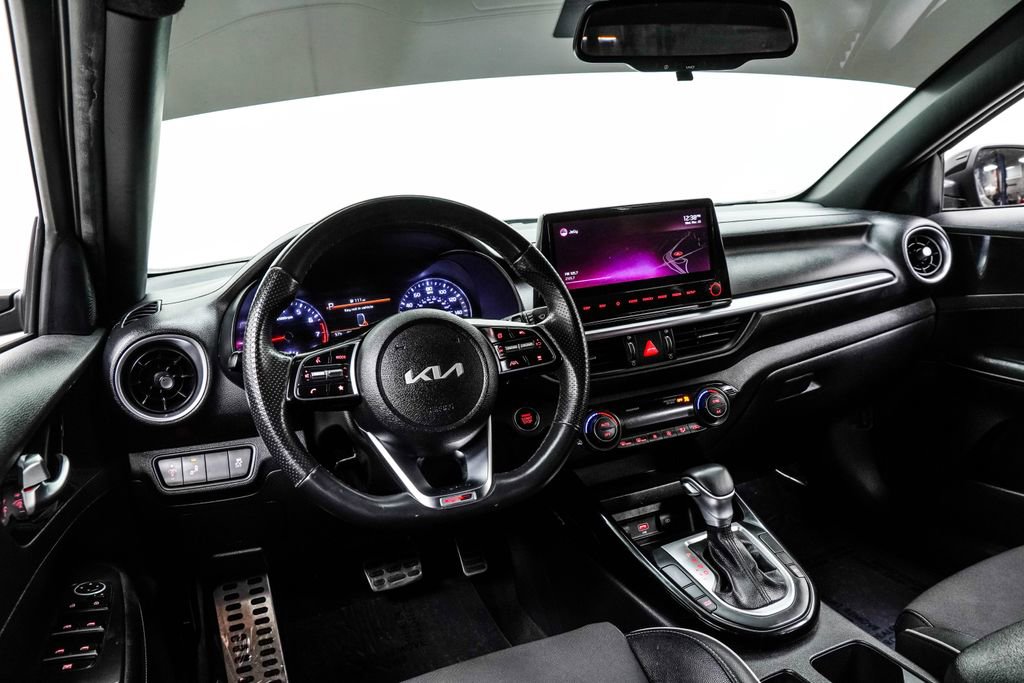 Used 2022 Kia Forte GT-Line w/ GT-Line Technology Package image 5