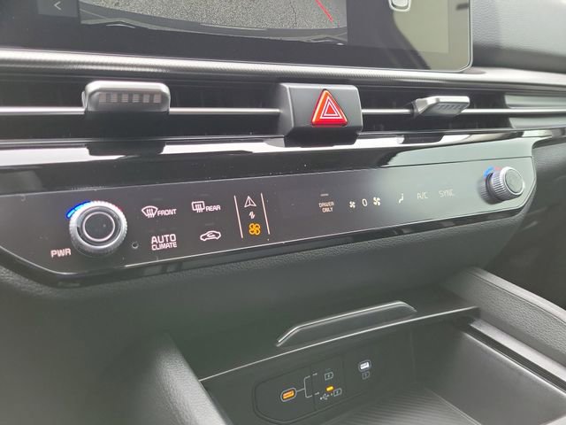 New 2026 Kia Sportage LX FWD image 27