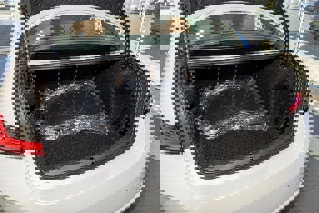 New 2026 BMW 330i xDrive Sedan w/ Convenience Package image 11