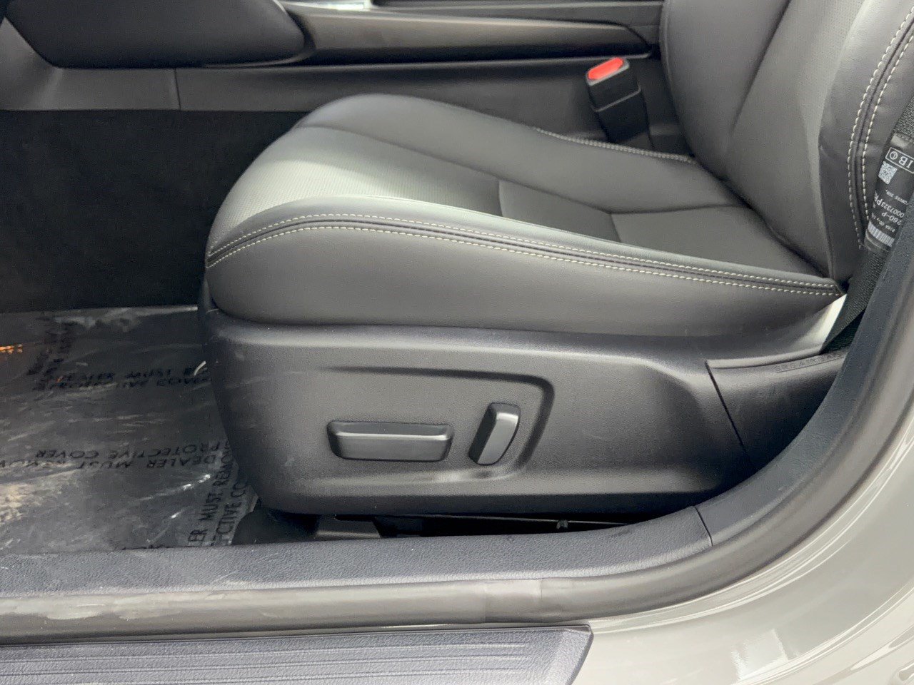 Certified 2025 Lexus IS 350 F Sport w/ Accessory Package RWD image 17