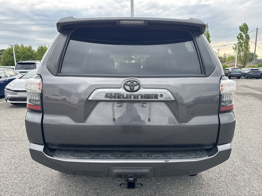 Certified 2018 Toyota 4Runner SR5 Premium AWD/4WD image 3