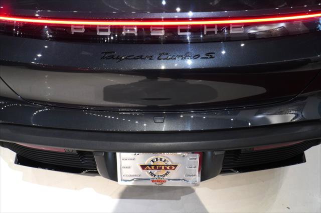 Used 2020 Porsche Taycan Turbo AWD/4WD image 7
