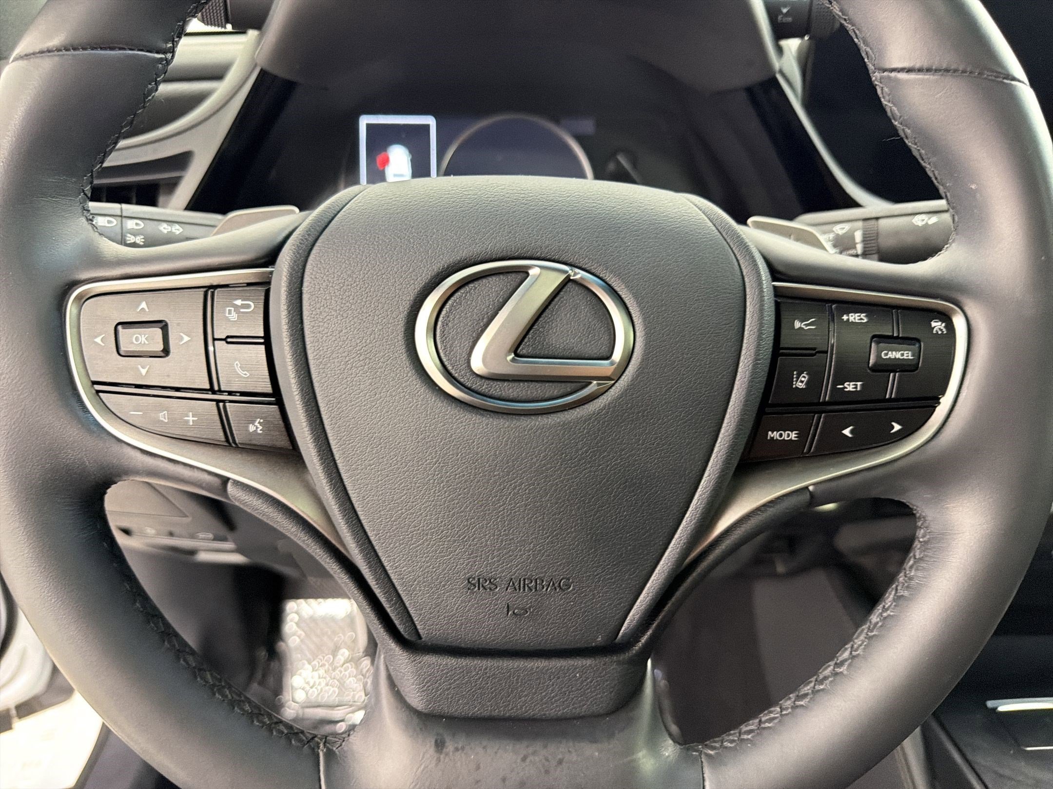 Certified 2025 Lexus ES 350 w/ Premium Package FWD image 18