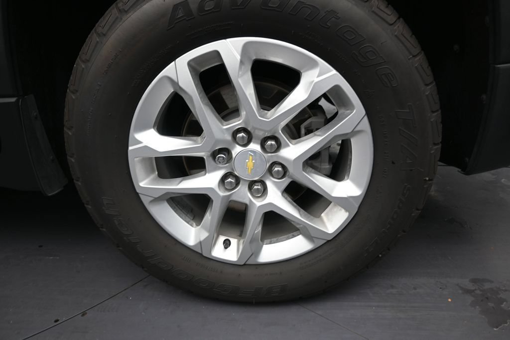 Used 2021 Chevrolet Traverse LT FWD image 10