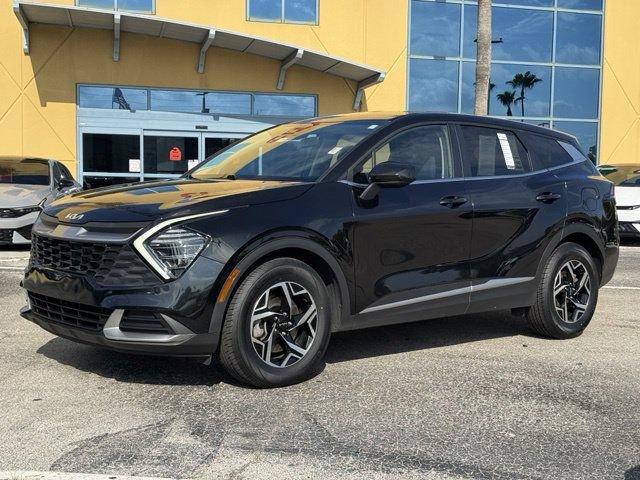 Certified 2024 Kia Sportage LX FWD image 4