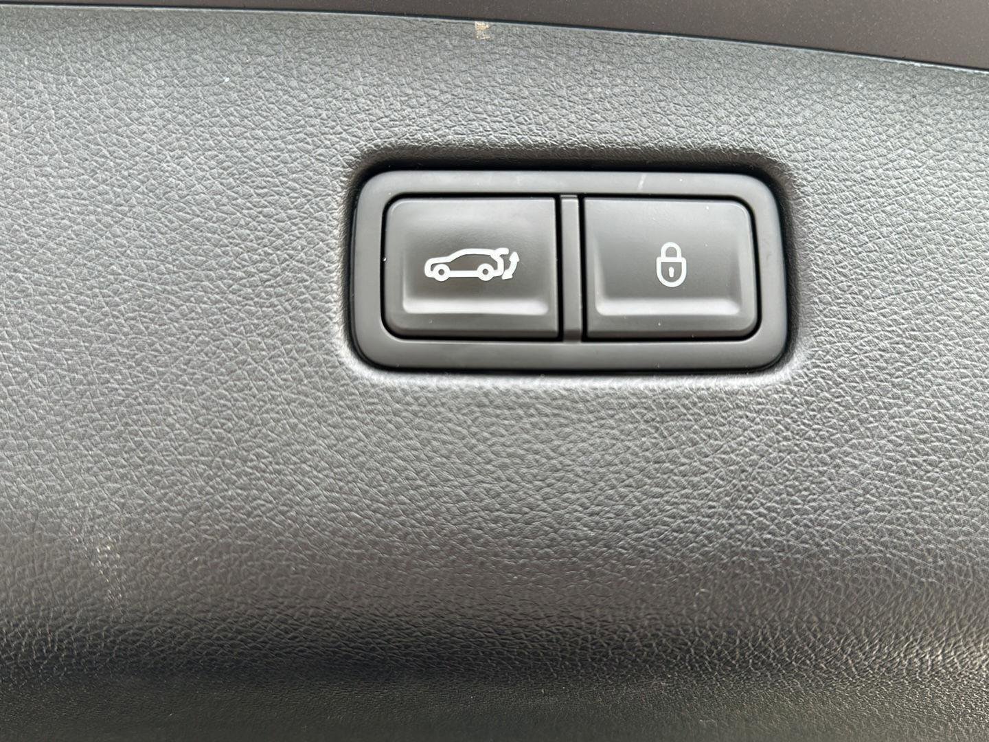 Used 2024 Genesis Electrified GV70 AWD/4WD image 16