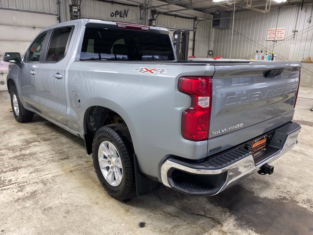 Used 2025 Chevrolet Silverado 1500 LT AWD/4WD image 6