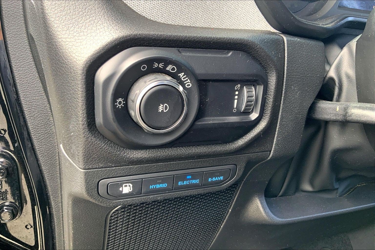 Certified 2024 Jeep Wrangler Unlimited AWD/4WD image 33
