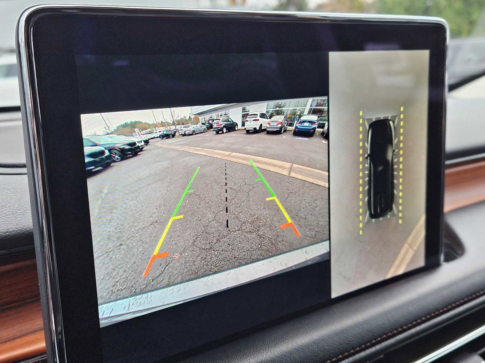 Used 2020 Lincoln Aviator Reserve w/ Equipment Group 202A image 27