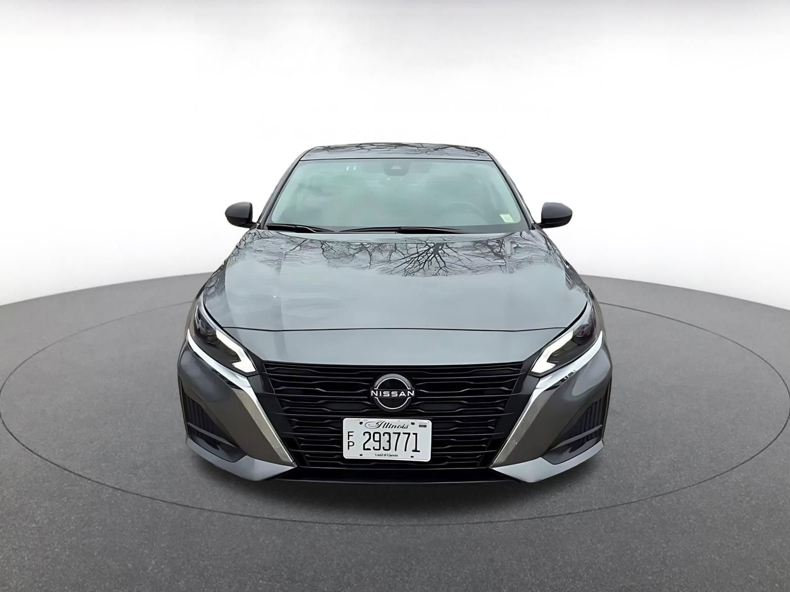 Used 2025 Nissan Altima 2.5 SV image 4
