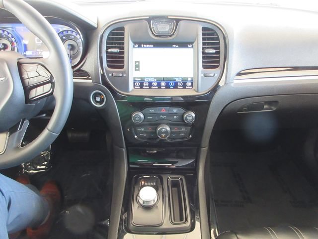 Used 2022 Chrysler 300 S RWD image 39
