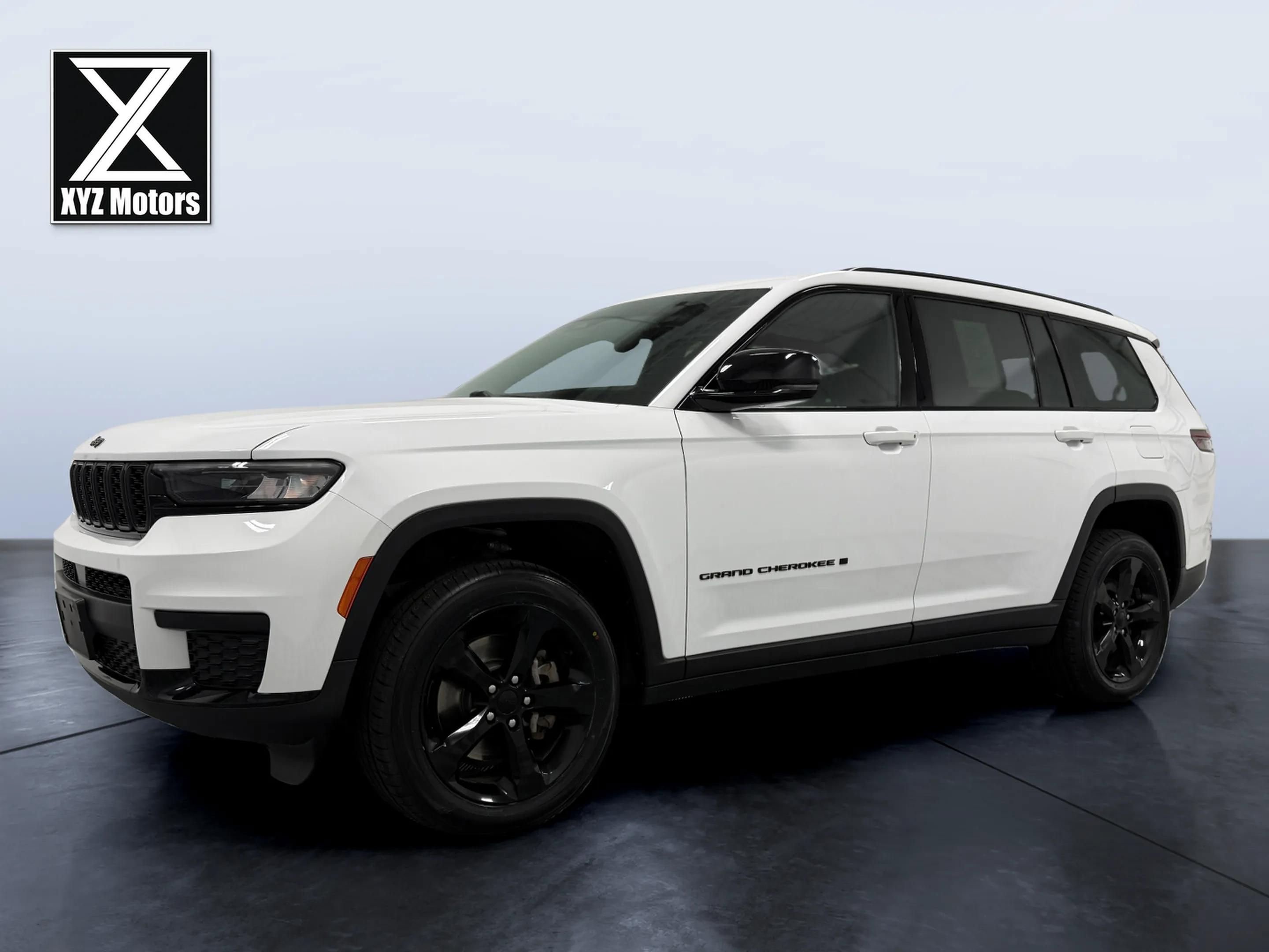 Used 2023 Jeep Grand Cherokee L Laredo AWD/4WD image 2