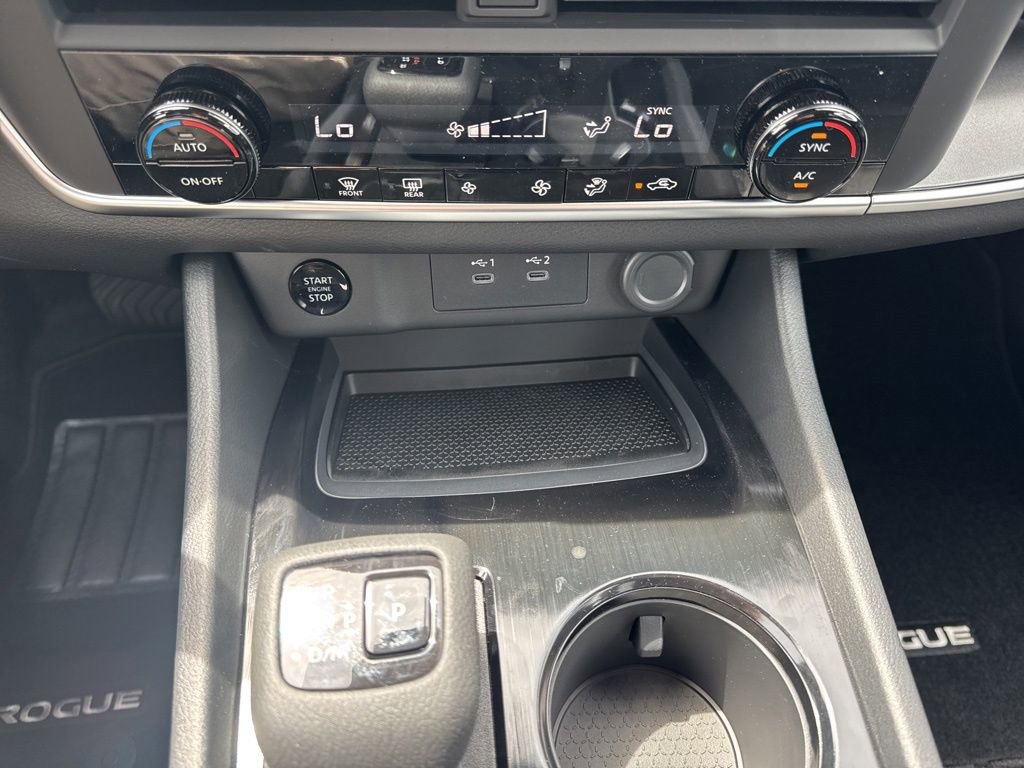 New 2026 Nissan Rogue SV FWD image 30