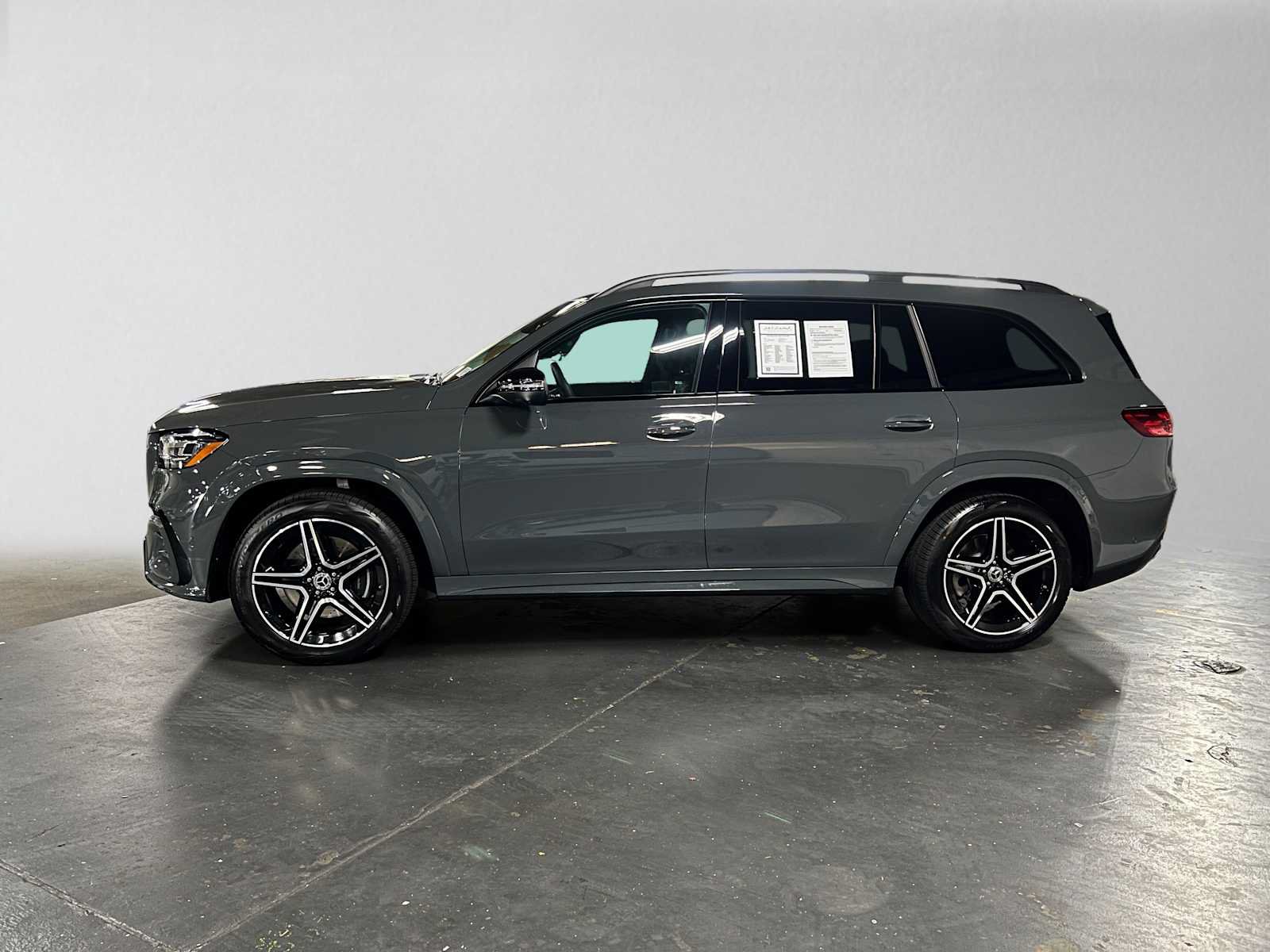 Used 2026 Mercedes-Benz GLS 450 4MATIC image 6