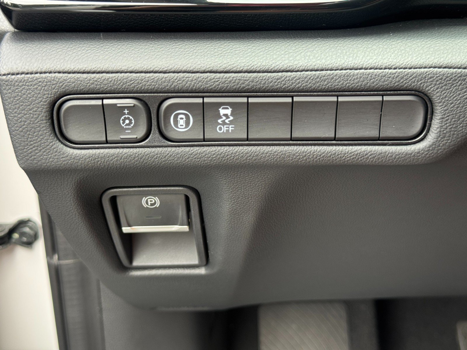 Used 2022 Acura MDX FWD image 18