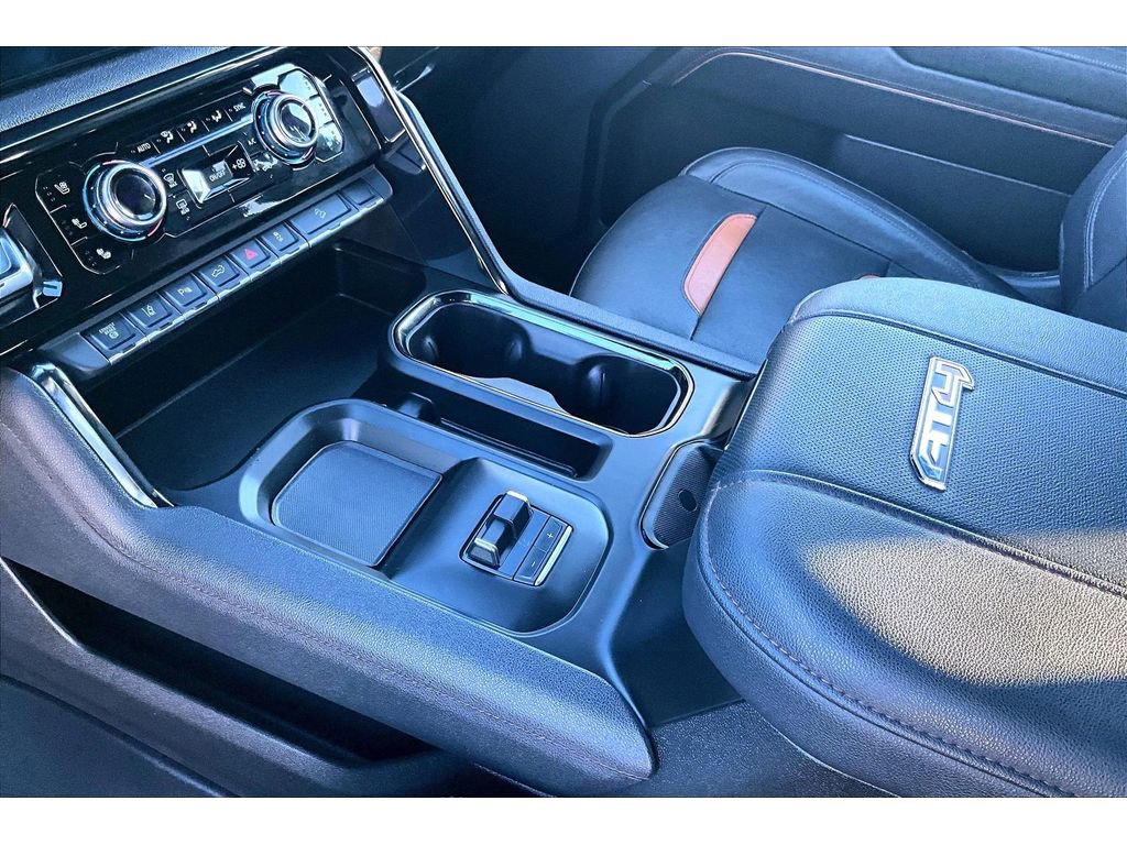 Used 2024 GMC Sierra 2500 AT4 w/ AT4 Premium Plus Package image 14