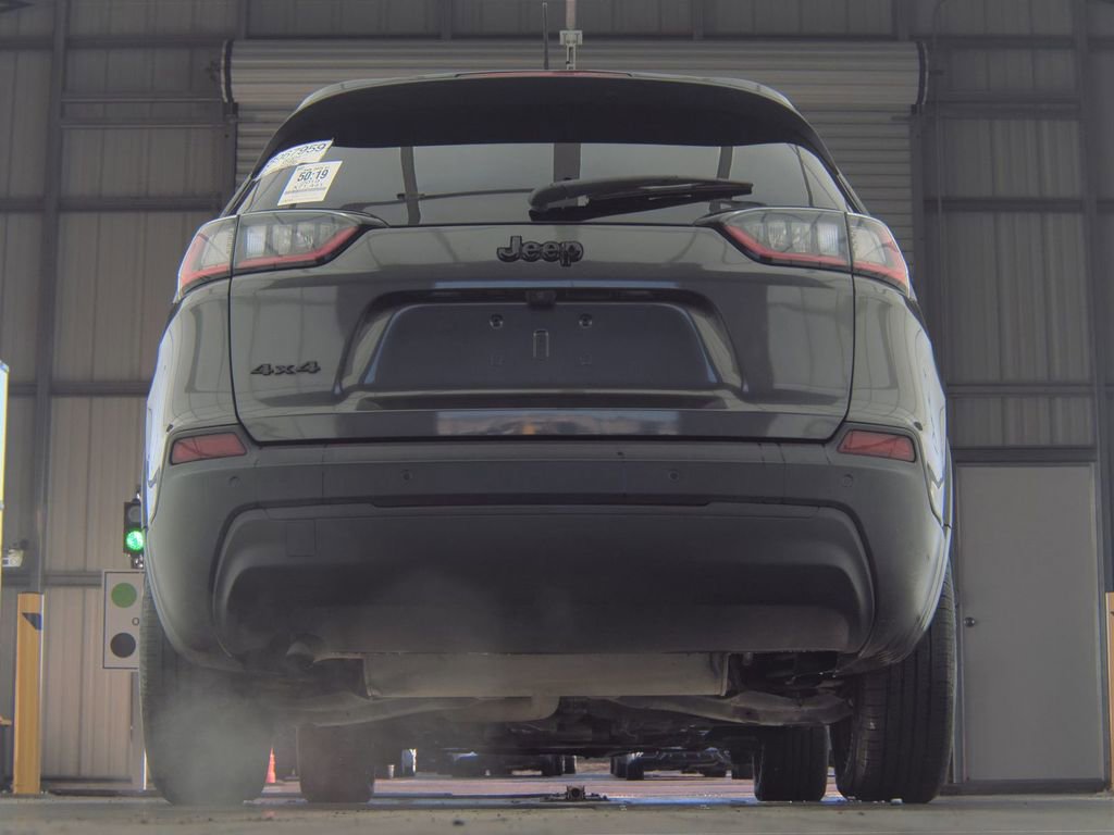 Used 2019 Jeep Cherokee Latitude Plus image 7