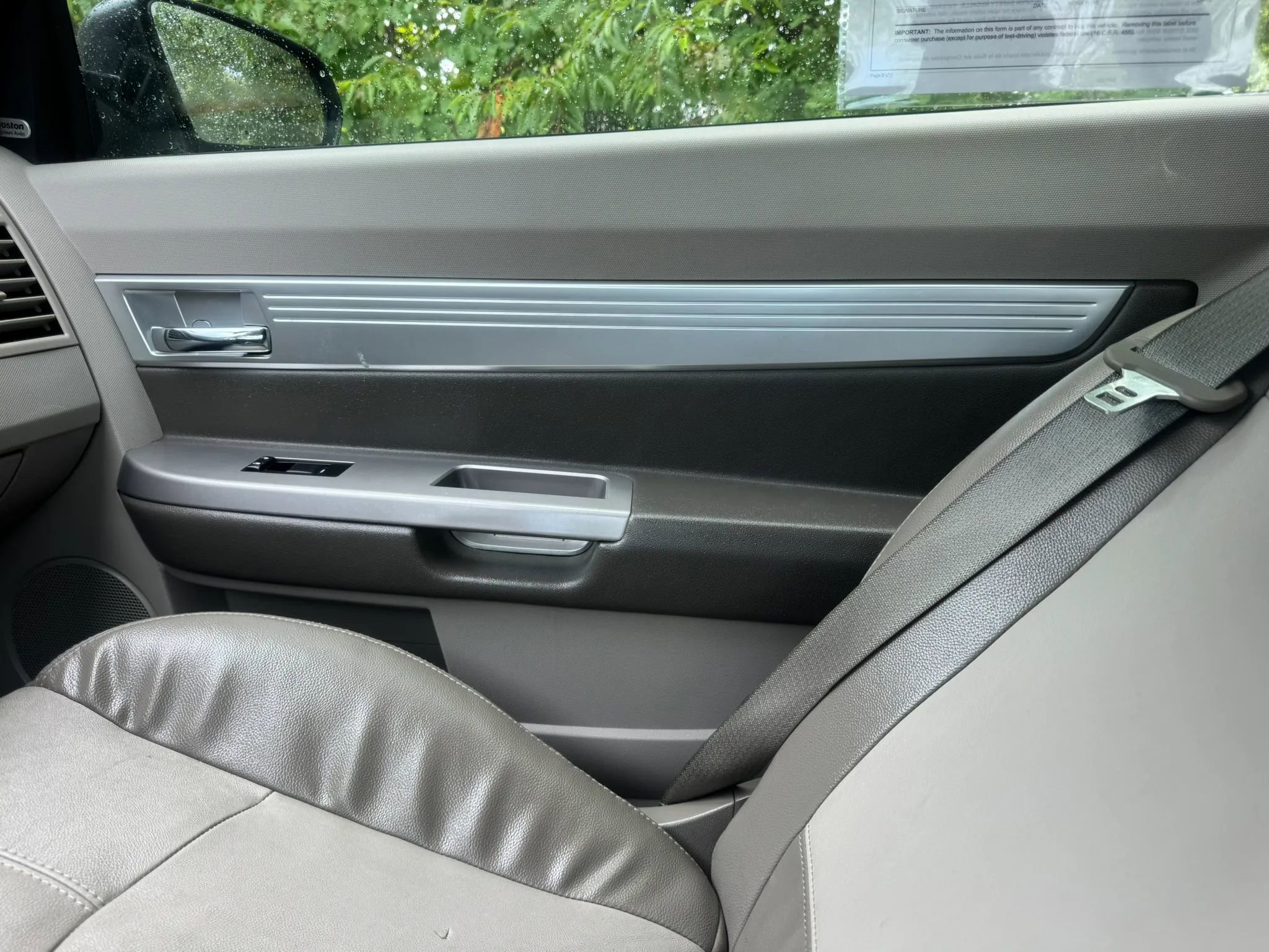 Used 2008 Chrysler Sebring Touring w/ Special Touring Group FWD image 9