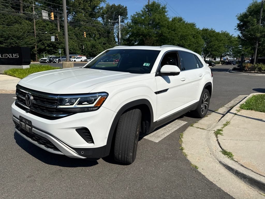 Used 2020 Volkswagen Atlas Cross Sport SEL Premium AWD/4WD image 3