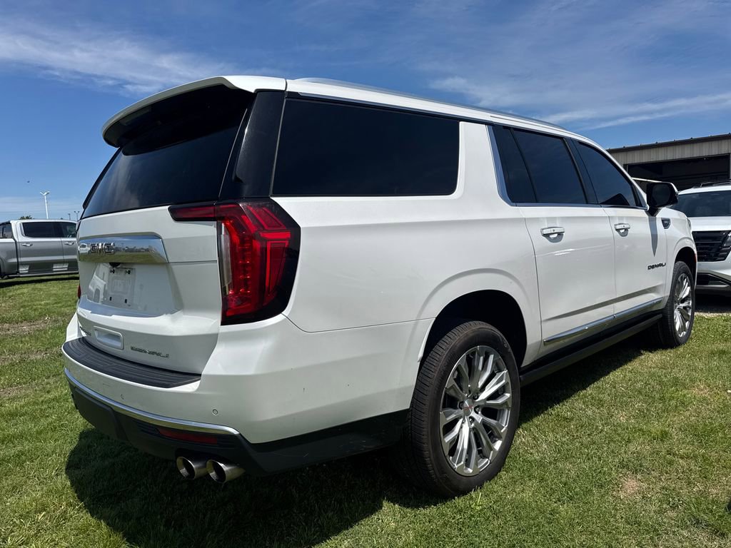 Used 2022 GMC Yukon XL Denali w/ Max Trailering Package AWD/4WD image 3