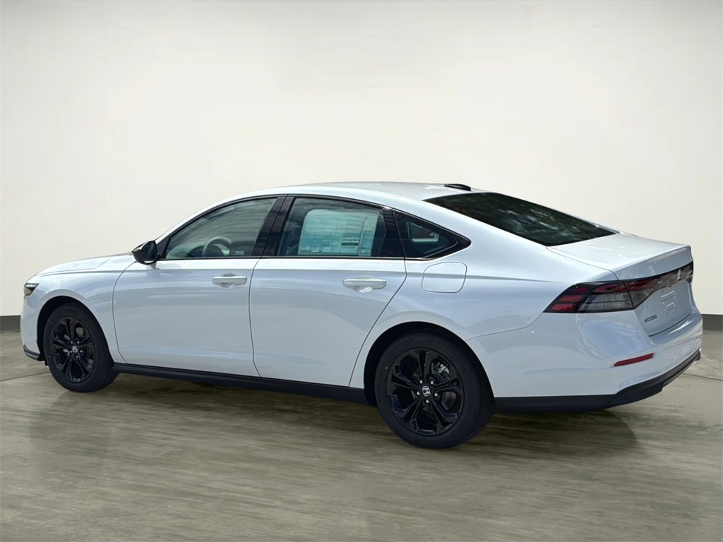New 2025 Honda Accord SE image 5