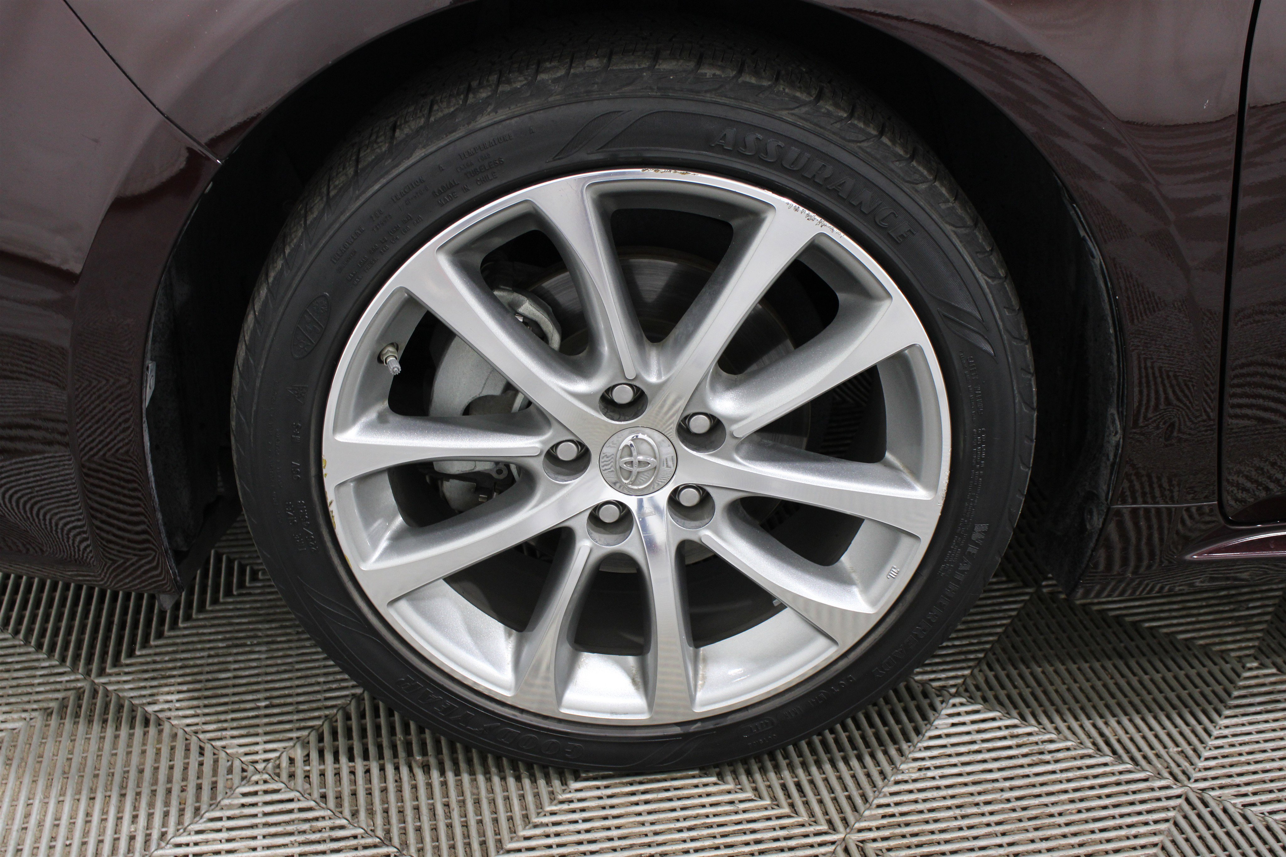 Used 2014 Toyota Avalon XLE Touring FWD image 36
