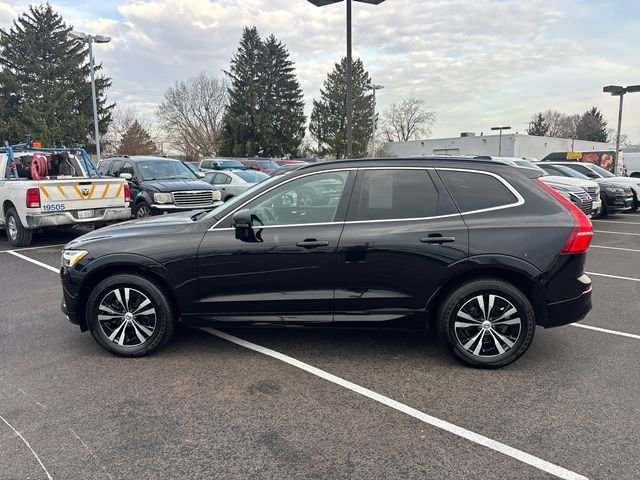 Used 2023 Volvo XC60 B5 Core image 9